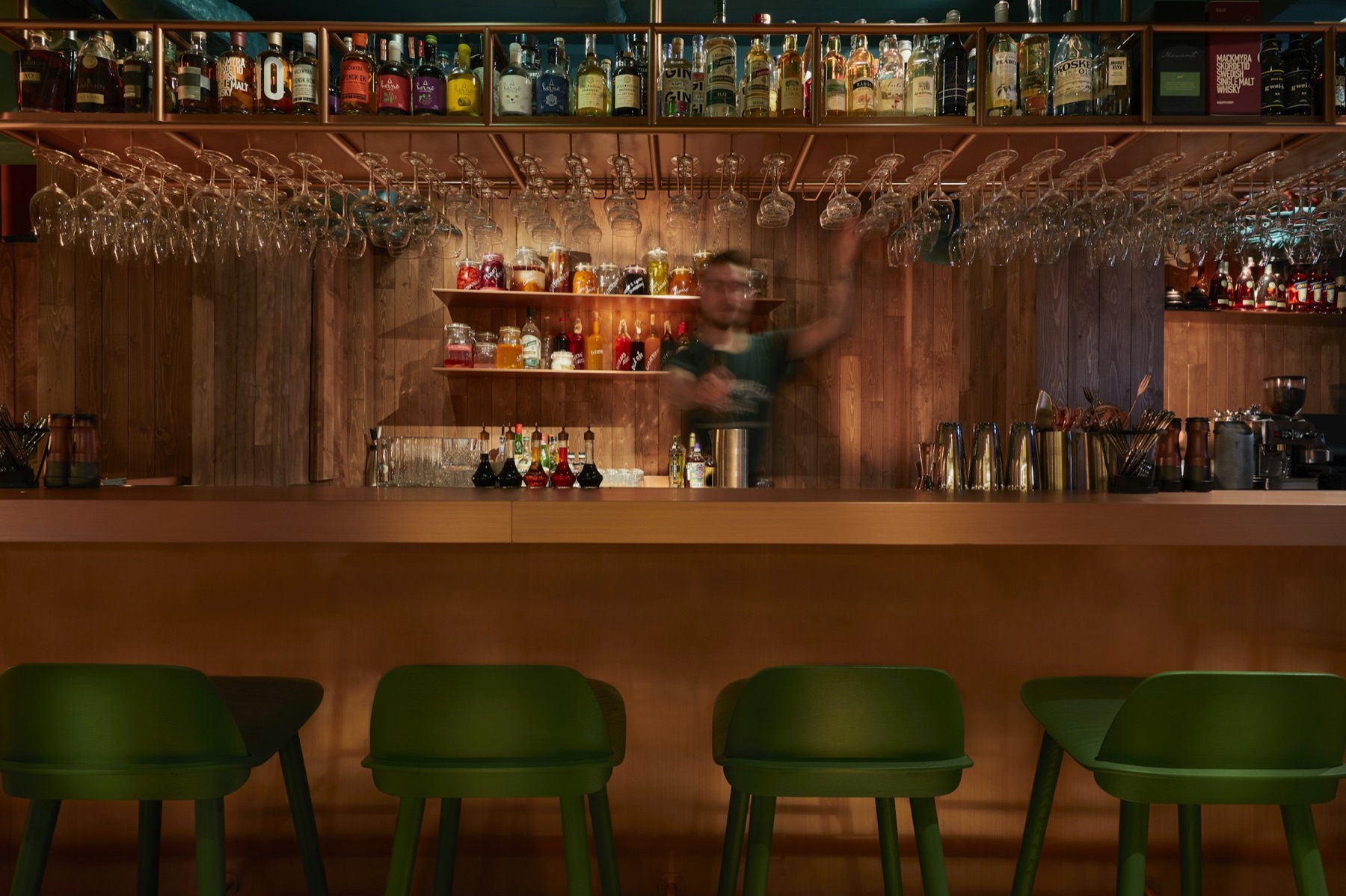 Bar interior used in The Gilded Heron fictional restaurant-and-bar demo